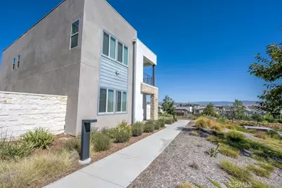 27544 Feathery Cassia Way, Valencia, CA 91381 - Photo 4