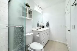 6145 Shoup Ave, Woodland Hills, CA 91367 - Photo 26