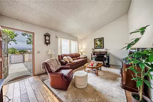 11332 Strathern, Sun Valley, CA 91352 - Photo 4