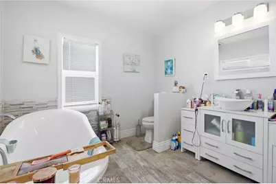 2142 W 73rd, Los Angeles, CA 90047 - Photo 12