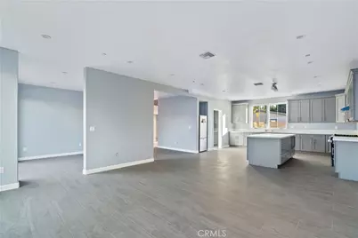 20811 W Seeasons Lane, Winnetka, CA 91306 - Photo 10