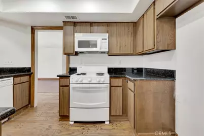 230 Bethany Road #211, Burbank, CA 91504 - Photo 20