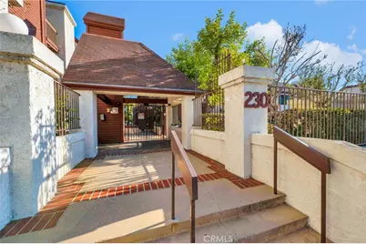 230 Bethany Road #211, Burbank, CA 91504 - Photo 2