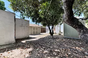 2320 Greenfield Ave, Los Angeles, CA 90064 - Photo 26