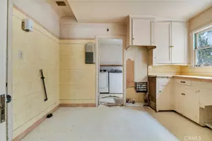 2320 Greenfield Ave, Los Angeles, CA 90064 - Photo 12