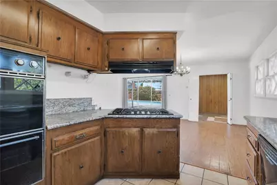 23635 Bessemer Street, Woodland Hills, CA 91367 - Photo 14