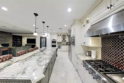 12403 Erwin Street, North Hollywood, CA 91606 - Photo 4