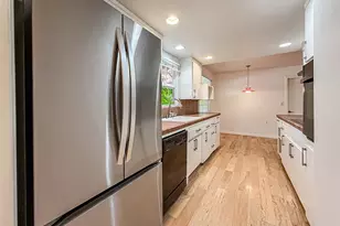 862 Camino La Maida, Thousand Oaks, CA 91360 - Photo 22