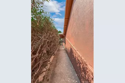 862 Camino La Maida, Thousand Oaks, CA 91360 - Photo 52
