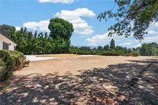 16622 Knollwood Dr, Granada Hills, CA 91344 - Photo 42