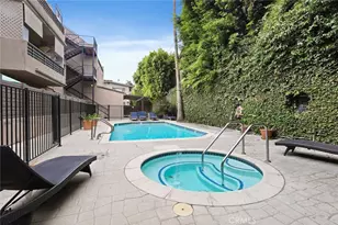 4477 Woodman, Los Angeles, CA 91423 - Photo 22