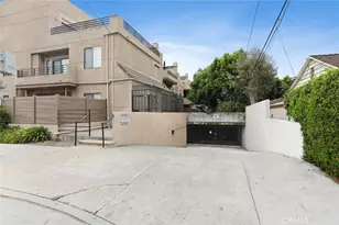 4477 Woodman, Los Angeles, CA 91423 - Photo 18
