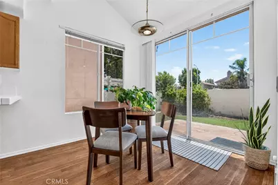 27630 Iris, Castaic, CA 91384 - Photo 6
