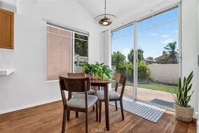 27630 Iris, Castaic, CA 91384 - Photo 6