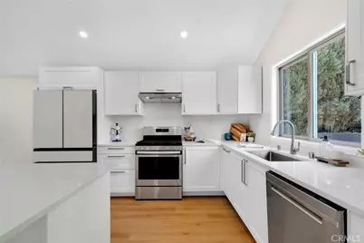 5759 Jamieson Avenue, Encino, CA 91316 - Photo 8