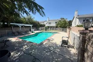 18012 Raymer, Northridge, CA 91325 - Photo 42