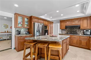 18012 Raymer, Northridge, CA 91325 - Photo 6