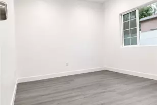 7918 Hazeltine Ave, Panorama City, CA 91402 - Photo 8