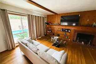 15035 Gilmore St, Van Nuys, CA 91411 - Photo 2