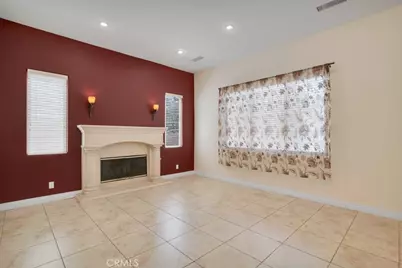 18267 Valley Vista Boulevard, Tarzana, CA 91356 - Photo 6