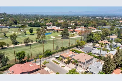 18267 Valley Vista Boulevard, Tarzana, CA 91356 - Photo 40