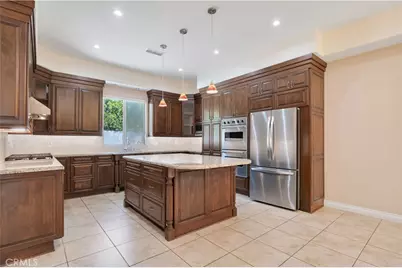 18267 Valley Vista Boulevard, Tarzana, CA 91356 - Photo 10