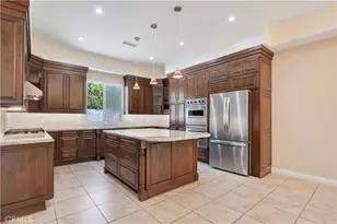 18267 Valley Vista Blvd, Tarzana, CA 91356 - Photo 10