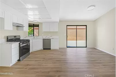 37456 Lilacview Avenue, Palmdale, CA 93550 - Photo 6
