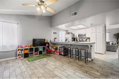 37947 Janus Drive, Palmdale, CA 93550 - Photo 12