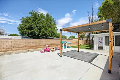 37947 Janus Drive, Palmdale, CA 93550 - Photo 22