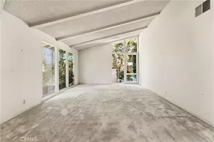 11345 Dona Lola Dr, Studio City, CA 91604 - Photo 4