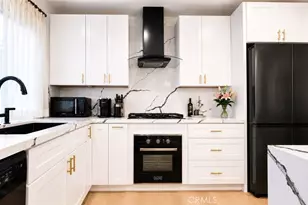 1233 N Laurel, West Hollywood, CA 90046 - Photo 1