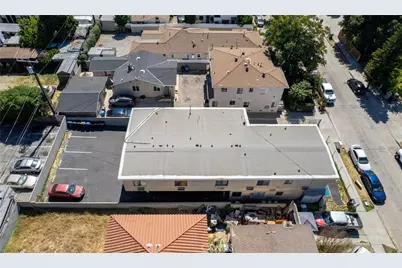 11249 Emelita Street, North Hollywood, CA 91601 - Photo 18