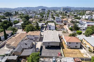 11249 Emelita St, North Hollywood, CA 91601 - Photo 16