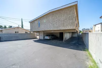 11249 Emelita Street, North Hollywood, CA 91601 - Photo 6