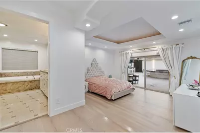 4651 Ellenita Avenue, Tarzana, CA 91356 - Photo 30