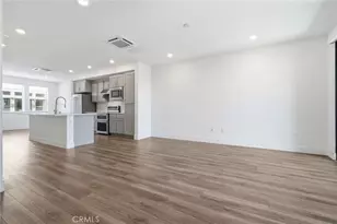 315 Waters Park Cir, San Mateo, CA 94403 - Photo 4