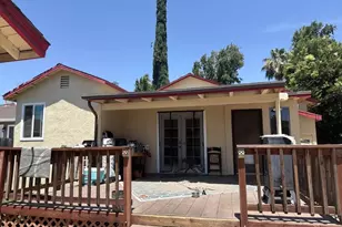829 W Berkeley Ct, Ontario, CA 91762 - Photo 4