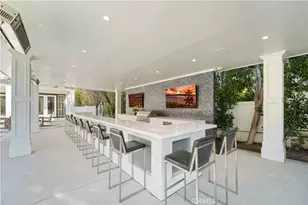 17528 Jayden Ln, Encino, CA 91316 - Photo 14