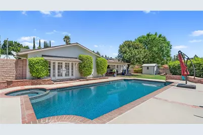 19900 Hiawatha, Chatsworth, CA 91311 - Photo 2
