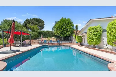 19900 Hiawatha, Chatsworth, CA 91311 - Photo 6