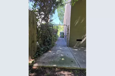 14954 Wyandotte St, Van Nuys, CA 91405 - Photo 4