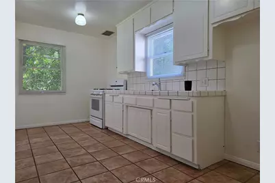 14954 Wyandotte St, Van Nuys, CA 91405 - Photo 8