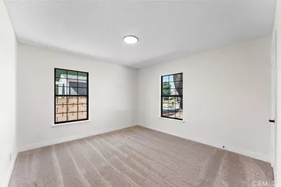 43037 Sachs Dr, Lancaster, CA 93556 - Photo 26