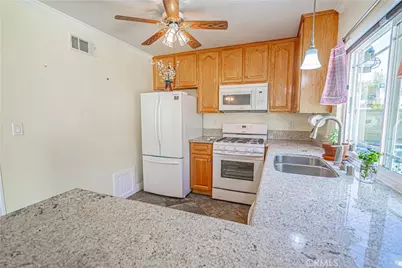 25349 Via Telino, Valencia, CA 91355 - Photo 32