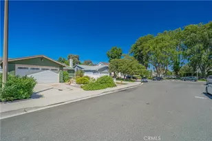 25349 Via Telino, Valencia, CA 91355 - Photo 8