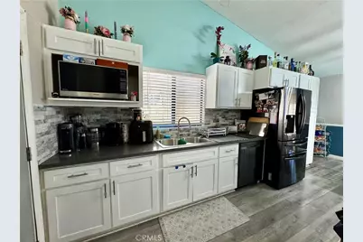 1308 W Avenue H8, Lancaster, CA 93534 - Photo 2