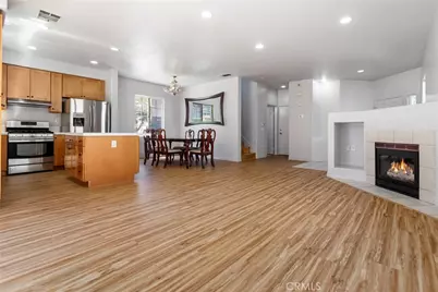 9193 Burnet Avenue, North Hills, CA 91343 - Photo 2