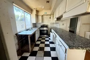 15741 Wyandotte St, Van Nuys, CA 91406 - Photo 8