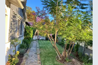 21646 Dumetz, Woodland Hills, CA 91364 - Photo 8